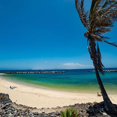 Comfy Holiday In Playa Blanca With Terrace Ferienhaus Playa Blanca (Lanzarote)