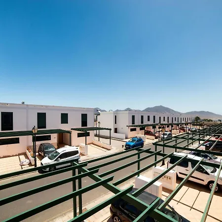 Comfy Holiday In Playa Blanca With Terrace *