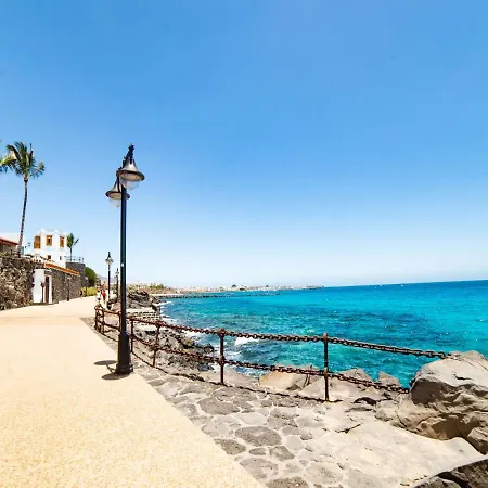 Ferienhaus Comfy Holiday In Playa Blanca With Terrace